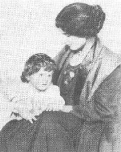 Amber Reeves and daughter with Wells, Anna-Jane