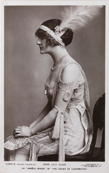 Postcard of Lily Elsie as "Angèle Didier" in The Count of Luxembourg