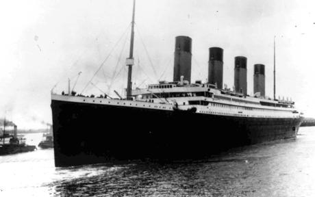 Titanic-Leaves-Southampton